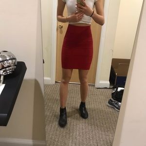 LIKE NEW BCBGMAXAZRIA BANDAGE RED MINI SKIRT